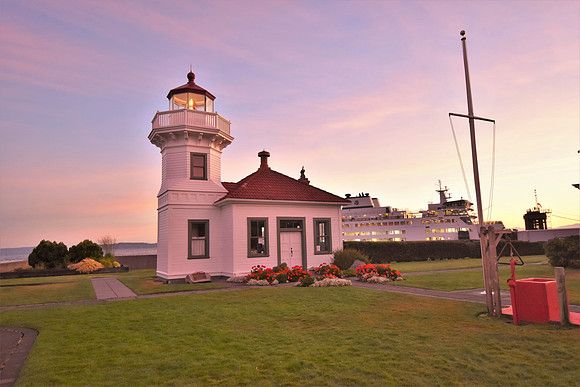 Sunrise Mukilteo Lighthouse