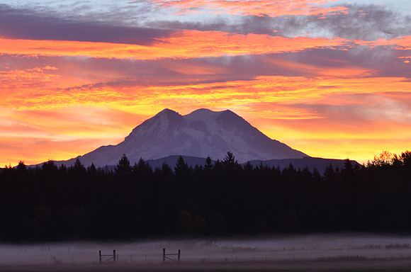 Mt Rainier Sunrise
