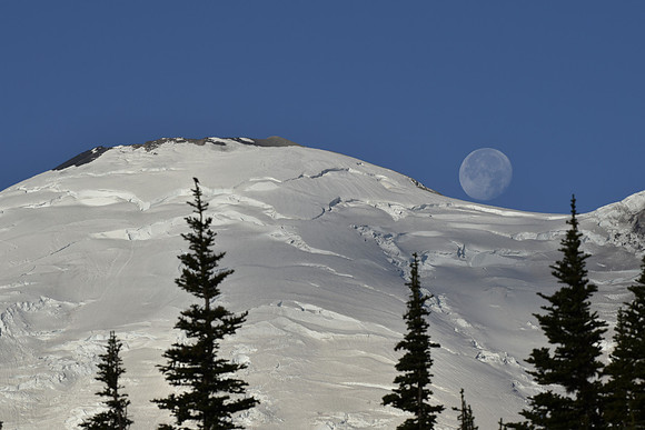 Moon landing on Mt Rainier