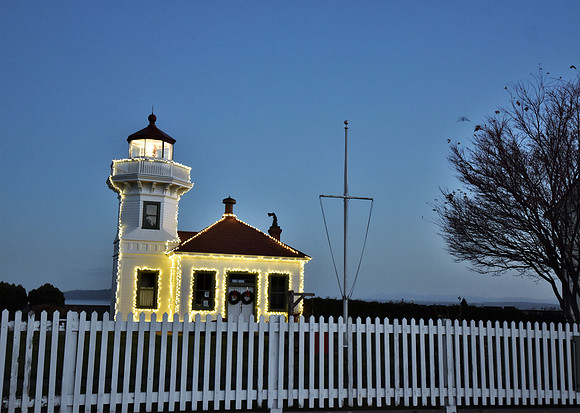 2020  Mukilteo Lighthouse X-mas