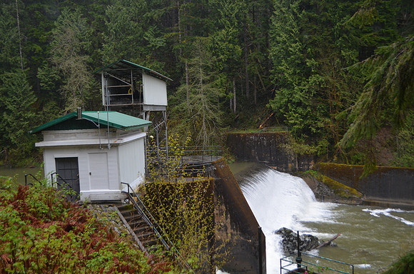 Diversion dam